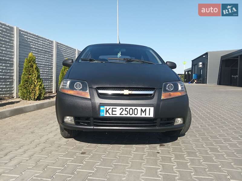 Седан Chevrolet Aveo 2005 в Днепре