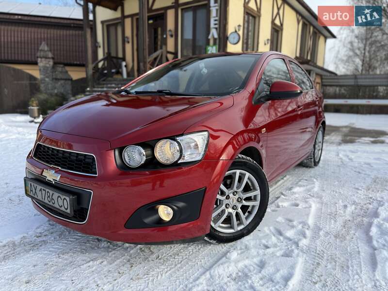 Седан Chevrolet Aveo 2012 в Хмельницком
