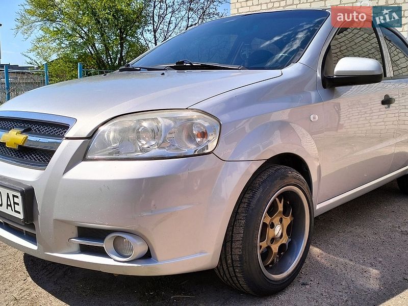 Седан Chevrolet Aveo 2010 в Нежине