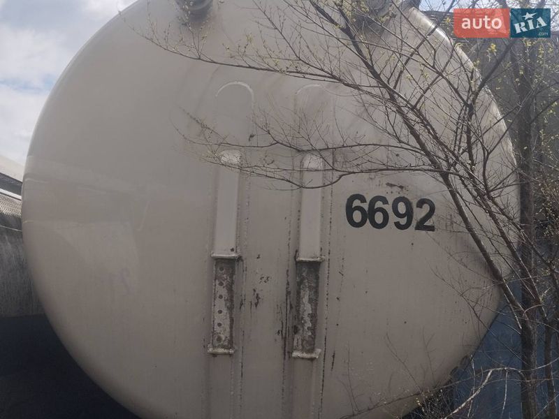 Цистерна полуприцеп Krone AWE 1999 в Запорожье