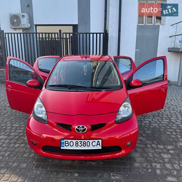 Хэтчбек Toyota Aygo 2006 в Чорткове