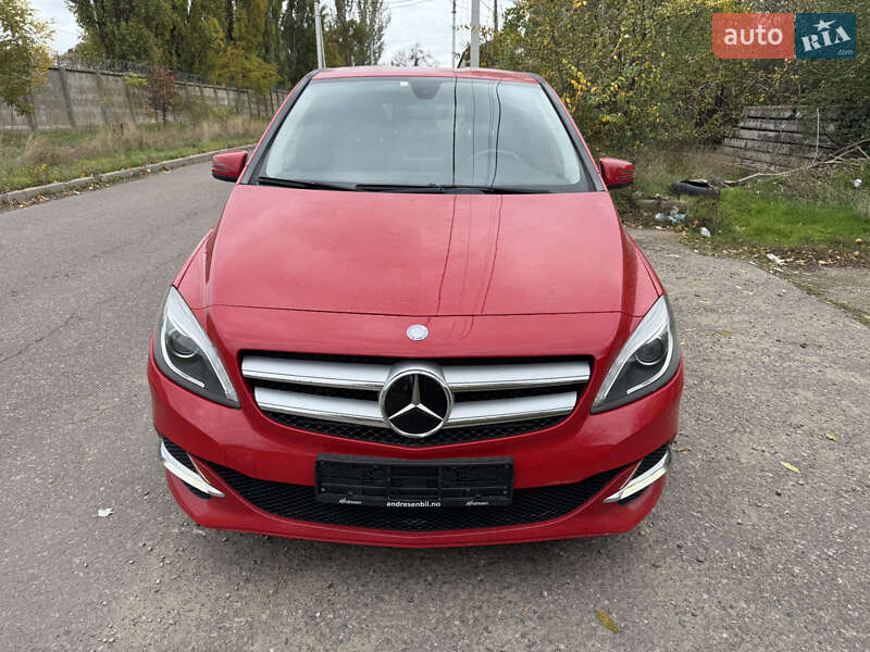 Хэтчбек Mercedes-Benz B-Class 2016 в Одессе Хэтчбек Mercedes-Benz B-Class 2016 в Одессе
