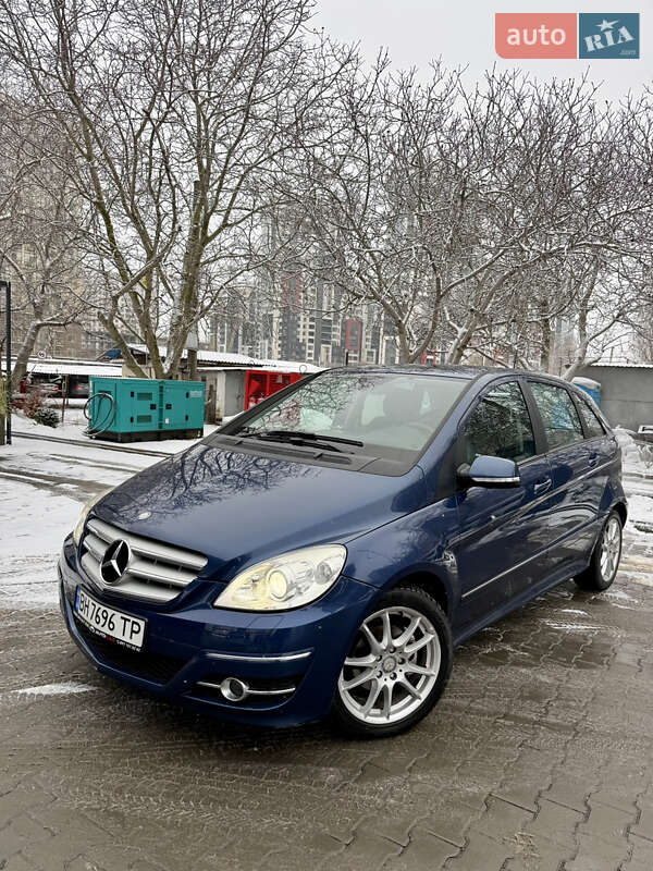 Хэтчбек Mercedes-Benz B-Class 2010 в Одессе Хэтчбек Mercedes-Benz B-Class 2010 в Одессе