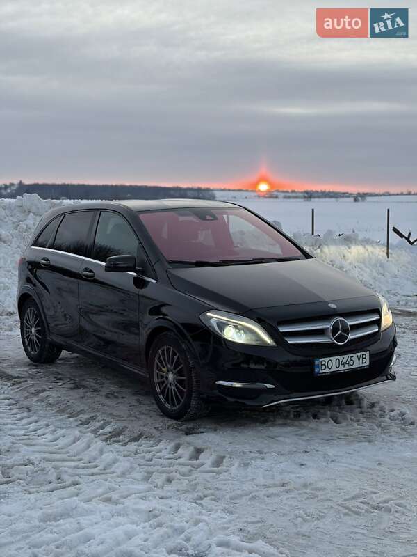 Хетчбек Mercedes-Benz B-Class 2015 в Тернополі Хетчбек Mercedes-Benz B-Class 2015 в Тернополі