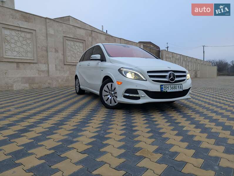 Хэтчбек Mercedes-Benz B-Class 2017 в Одессе