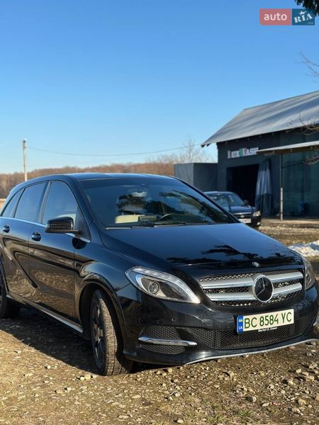 Хэтчбек Mercedes-Benz B-Class 2015 в Стрые