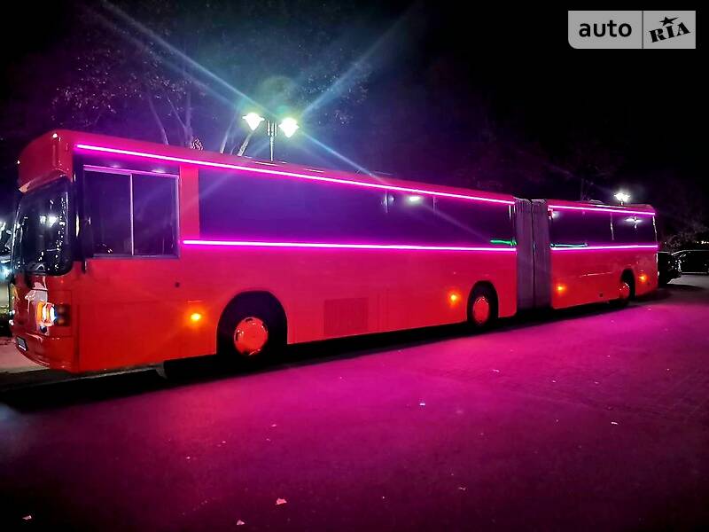 Пригородный автобус Volvo B8R 1996 в Киеве