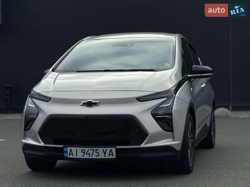 Хэтчбек Chevrolet Bolt EV 2023 в Киеве