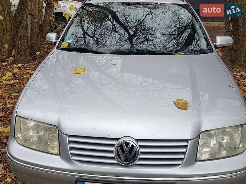 Универсал Volkswagen Bora 2001 в Чернигове