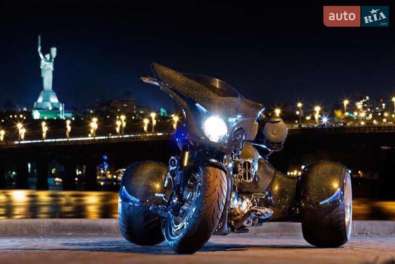 Трайк Suzuki Boulevard 2008 в Киеве