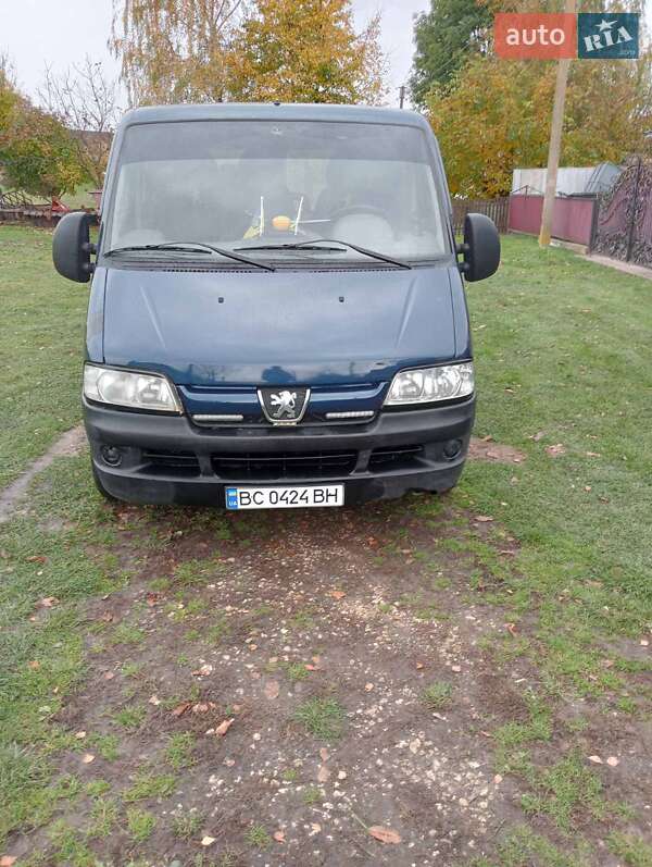 Грузовой фургон Peugeot Boxer 2003 в Рогатине