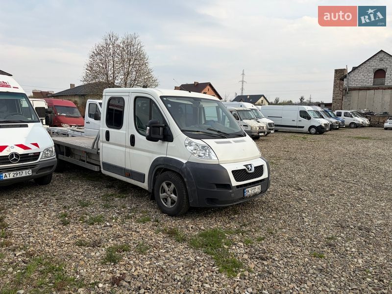 Эвакуатор Peugeot Boxer 2011 в Стрые