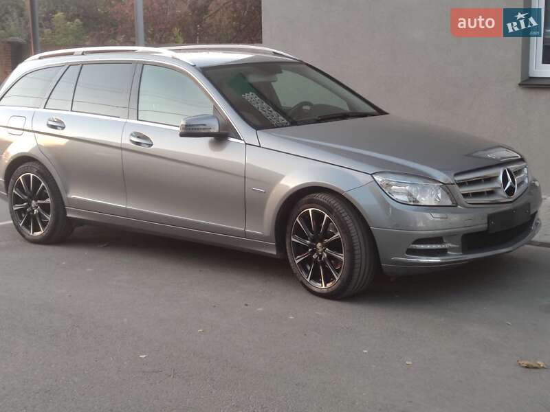 Универсал Mercedes-Benz C-Class 2011 в Киеве Универсал Mercedes-Benz C-Class 2011 в Киеве