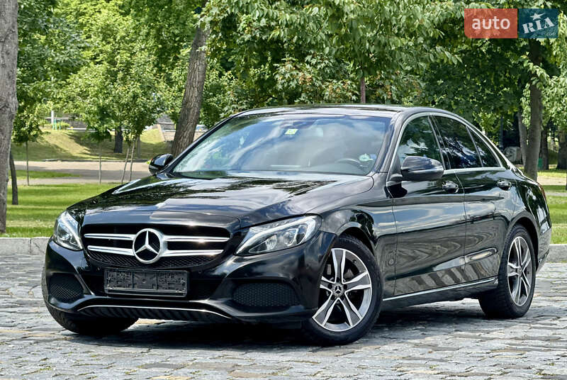 Седан Mercedes-Benz C-Class 2015 в Киеве