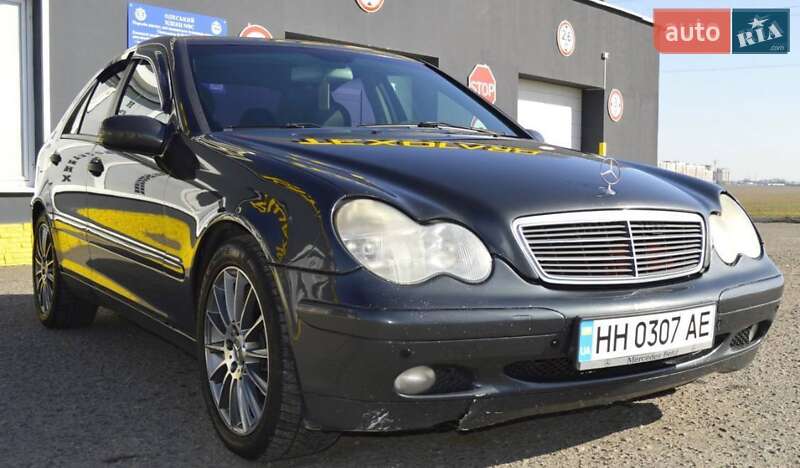 Седан Mercedes-Benz C-Class 2001 в Запорожье