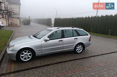 Універсал Mercedes-Benz C-Class 2004 в Дунаївцях
