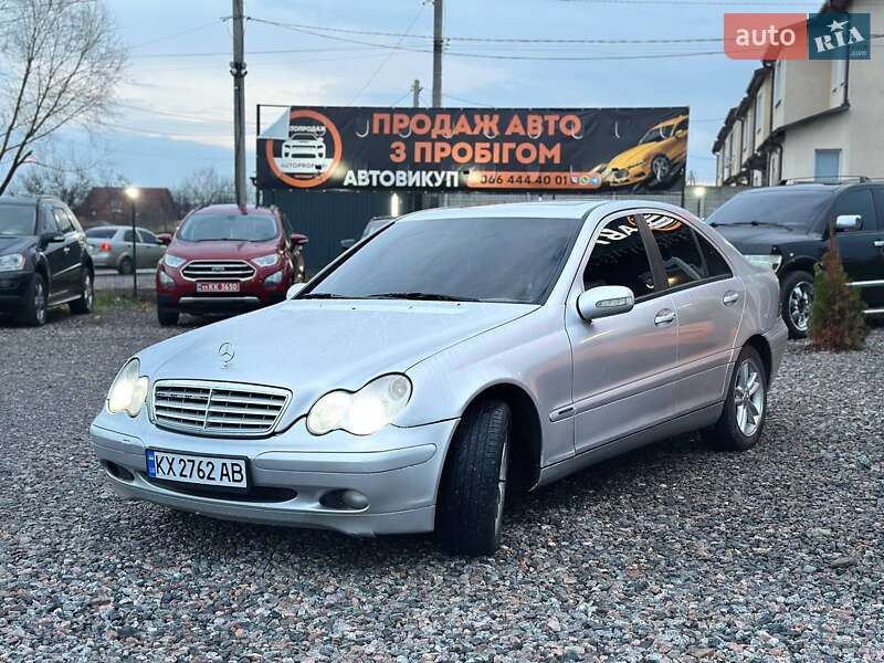 Седан Mercedes-Benz C-Class 2001 в Харькове