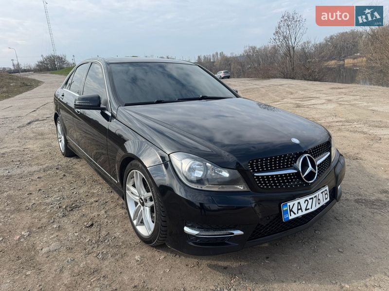 Седан Mercedes-Benz C-Class 2013 в Киеве