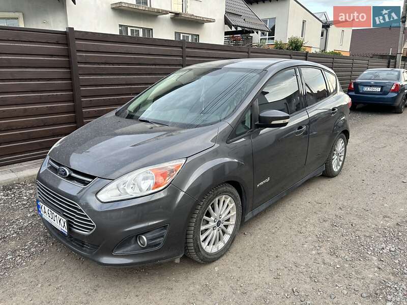 Минивэн Ford C-Max 2015 в Вишневом