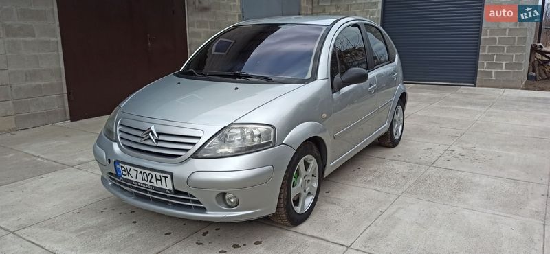 Хэтчбек Citroen C3 2004 в Дубно Хэтчбек Citroen C3 2004 в Дубно
