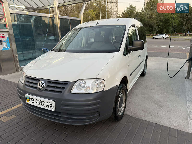 Грузопассажирский фургон Volkswagen Caddy 2007 в Киеве