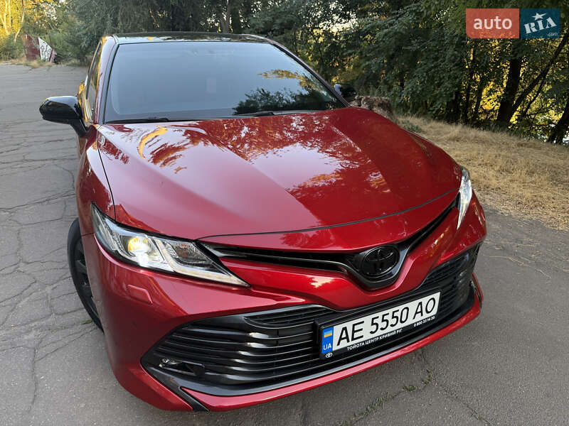 Седан Toyota Camry 2018 в Кривому Розі Седан Toyota Camry 2018 в Кривому Розі