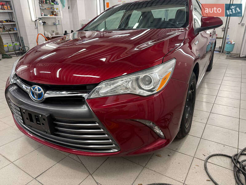 Седан Toyota Camry 2015 в Киеве