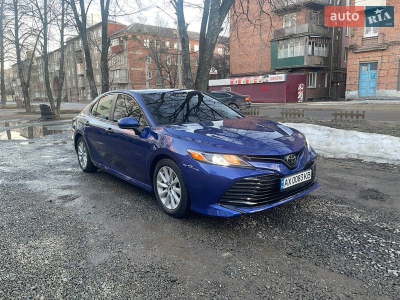 Седан Toyota Camry 2018 в Харкові Седан Toyota Camry 2018 в Харкові