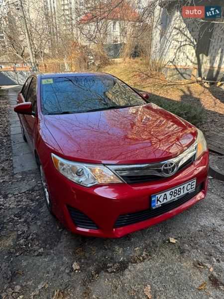 Седан Toyota Camry 2013 в Киеве Седан Toyota Camry 2013 в Киеве
