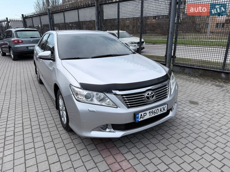 Седан Toyota Camry 2013 в Запорожье Седан Toyota Camry 2013 в Запорожье