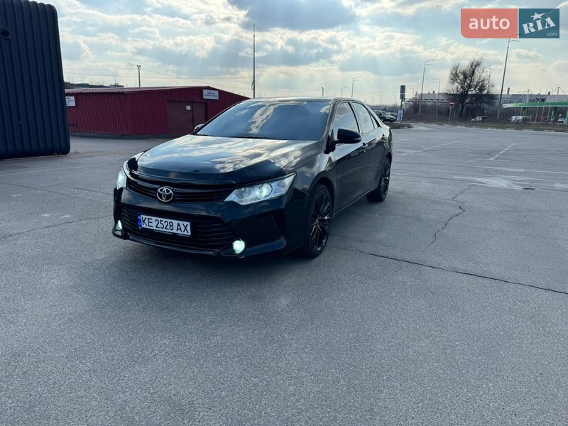 Седан Toyota Camry 2016 в Киеве Седан Toyota Camry 2016 в Киеве