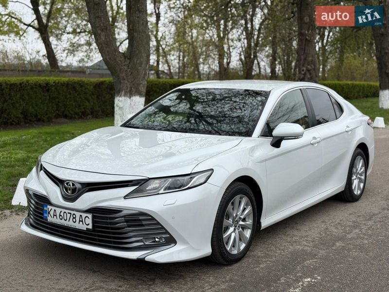 Седан Toyota Camry 2018 в Білій Церкві