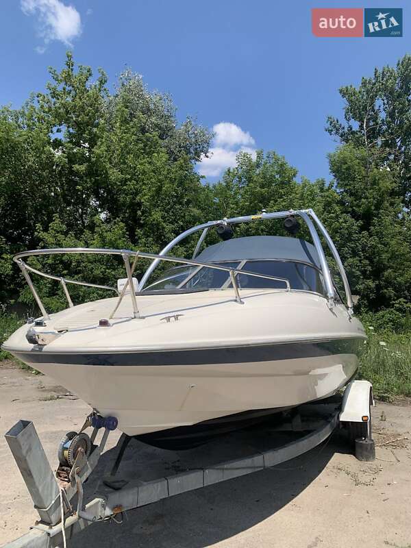 Катер Bayliner Capri 2007 в Кременчуге