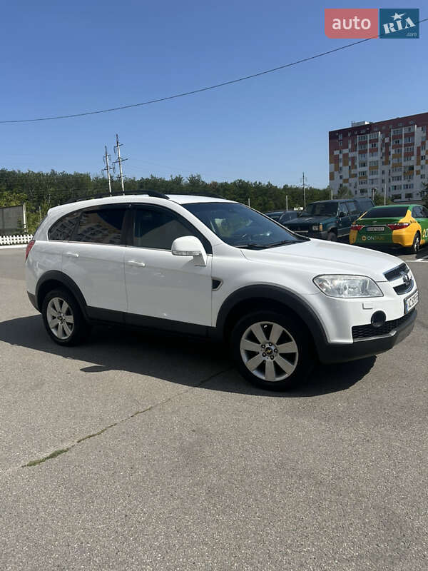 Позашляховик / Кросовер Chevrolet Captiva 2010 в Харкові