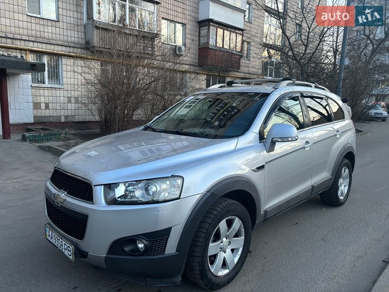 Внедорожник / Кроссовер Chevrolet Captiva 2012 в Киеве