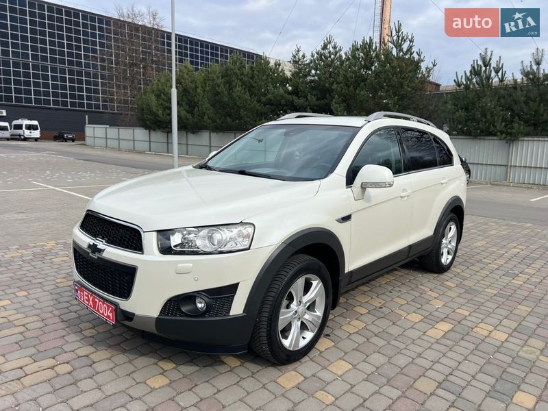 Внедорожник / Кроссовер Chevrolet Captiva 2012 в Луцке