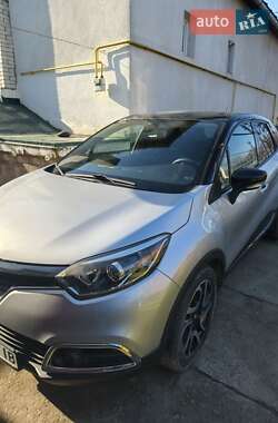 Внедорожник / Кроссовер Renault Captur 2015 в Ужгороде