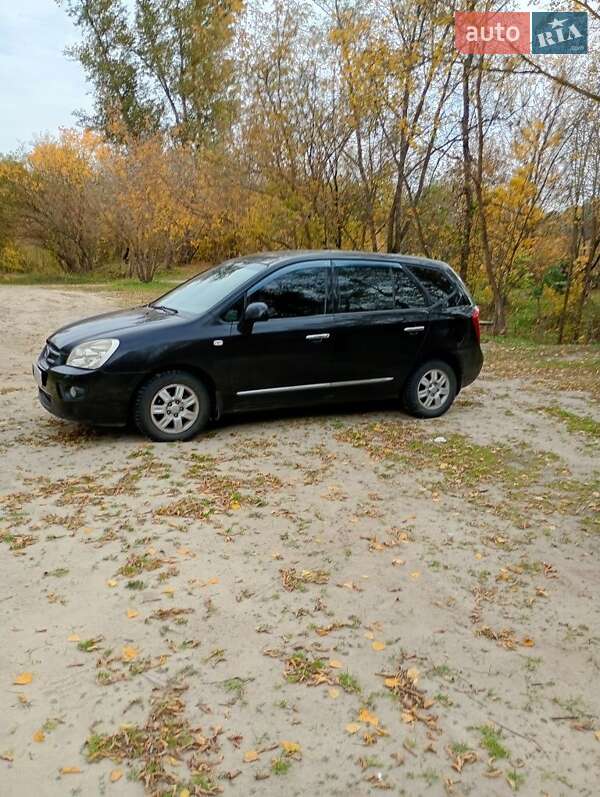 Минивэн Kia Carens 2008 в Полтаве Минивэн Kia Carens 2008 в Полтаве