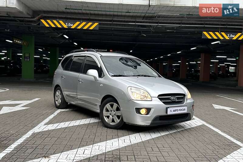 Минивэн Kia Carens 2009 в Киеве Минивэн Kia Carens 2009 в Киеве