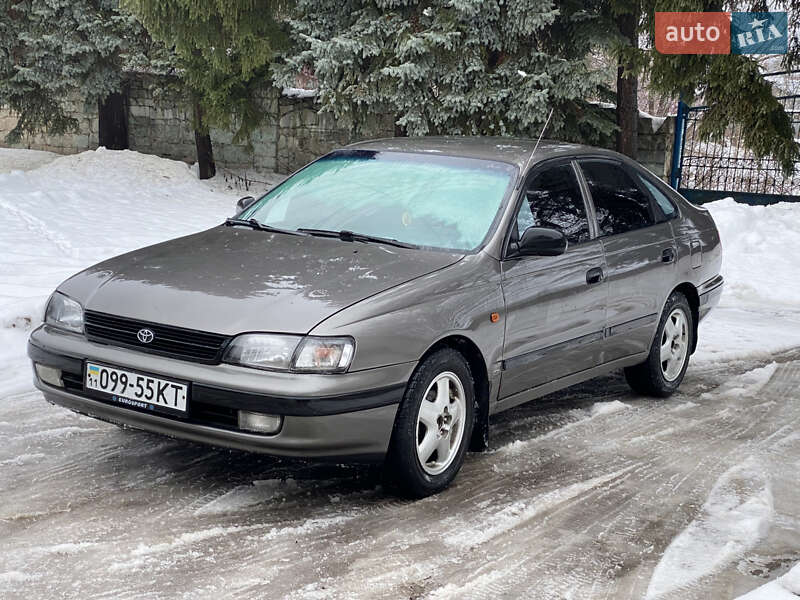 Лифтбек Toyota Carina E 1994 в Збараже Лифтбек Toyota Carina E 1994 в Збараже