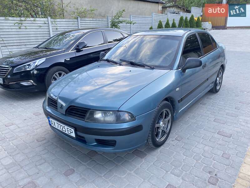 Лифтбек Mitsubishi Carisma 2002 в Киеве Лифтбек Mitsubishi Carisma 2002 в Киеве