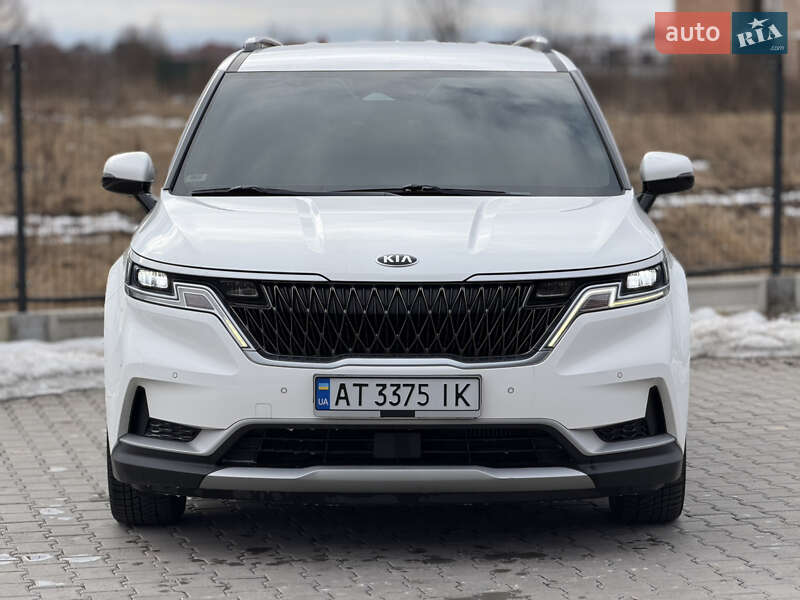 Минивэн Kia Carnival 2021 в Ивано-Франковске