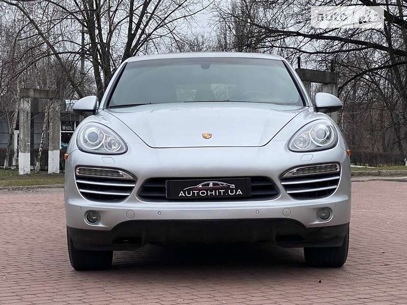 Внедорожник / Кроссовер Porsche Cayenne 2012 в Каменском