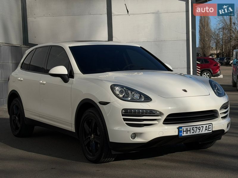 Внедорожник / Кроссовер Porsche Cayenne 2010 в Одессе