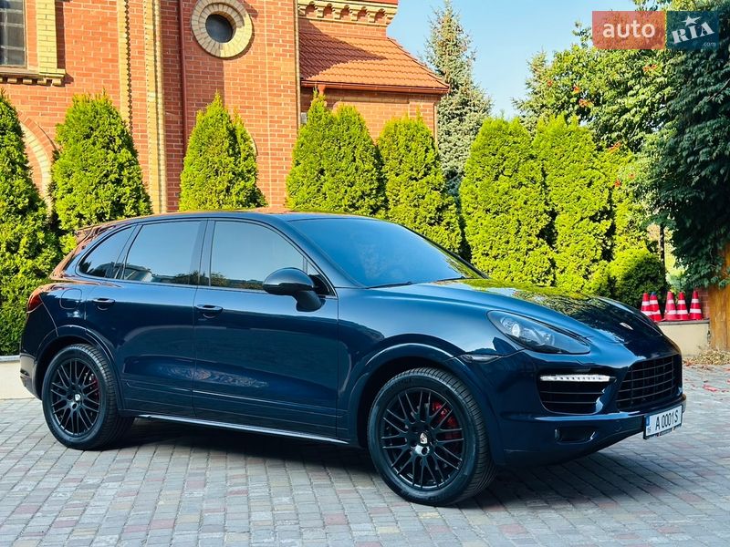 Позашляховик / Кросовер Porsche Cayenne 2010 в Одесі