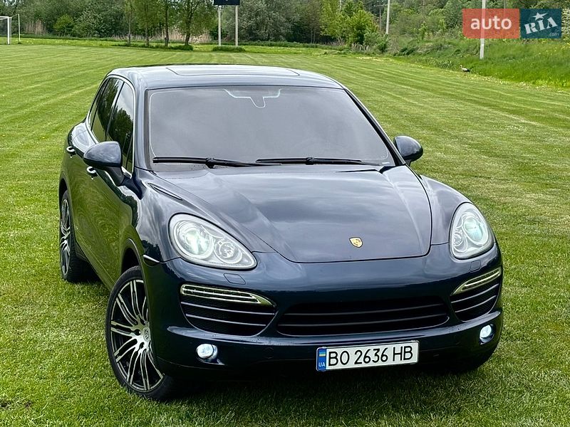 Внедорожник / Кроссовер Porsche Cayenne 2011 в Тернополе