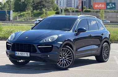 Внедорожник / Кроссовер Porsche Cayenne 2010 в Киеве