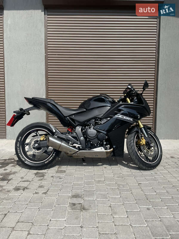 Спортбайк Honda CBR 600F 2012 в Хмельницком