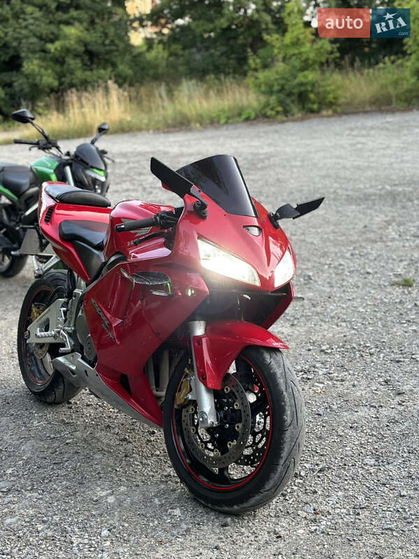 Спортбайк Honda CBR 600RR 2003 в Гусятине