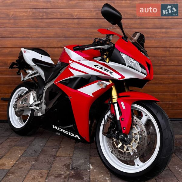 Спортбайк Honda CBR 600RR 2013 в Белой Церкви Спортбайк Honda CBR 600RR 2013 в Белой Церкви